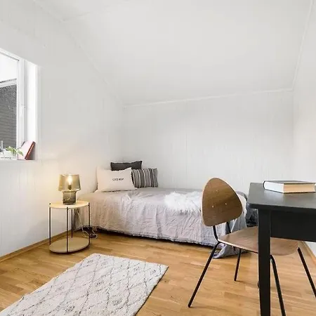 Stor Enebolig