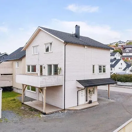 Stor Enebolig Villa